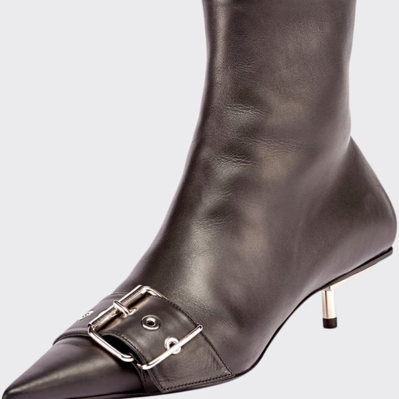 BALENCIAGA Belted Low-Heel Leather Booties NEW 38 - Picture 1 of 8